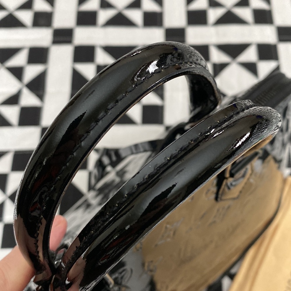 Sold🖤 Louis Vuitton Alma PM Magnetique - Picture 12 of 16